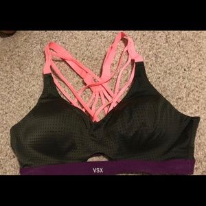 Strappy VSX Sports Bra